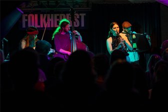 Jüdische Musik erklingt in der Königsfelder Kirche - Die Band Herje Mine, hier vor kurzem bei einem Auftritt zum Plauener Folkherbst.