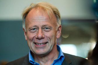 Jürgen Trittin in der Chemnitzer Villa Esche: Reflektion auf fünf Jahrzehnte Politik - Jürgen Trittin blickt in der Villa Esche auf seine politische Karriere zurück