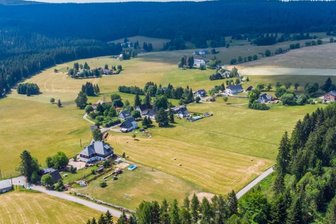 Jugel feiert - mit einem Jahr Verspätung - Weit verteilte Gehöfte: Aus der Luft sieht Jugel noch heute aus wie in früheren Zeiten. Doch auch ohne Ortskern war der Ort bis 1935 eine eigenständige Gemeinde mit einem eigenen Rat.