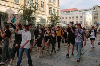 Jugend macht auf ihre Sorgen aufmerksam - 