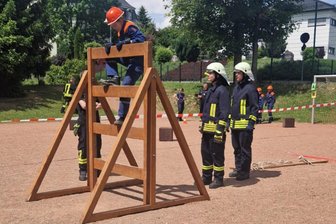 Jugendfeuerwehrtage im mittleren Erzgebirge: Wenn die Jüngsten zeigen, was in ihnen steckt - Der Nachwuchs zeigt vollen Einsatz bei den Kreisjugendfeuerwehrtagen.