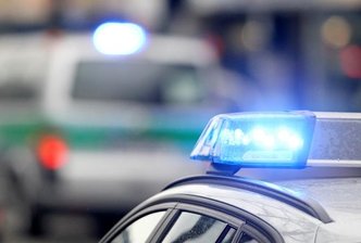 Jugendliche entreißen 87-Jähriger die Einkaufstasche -