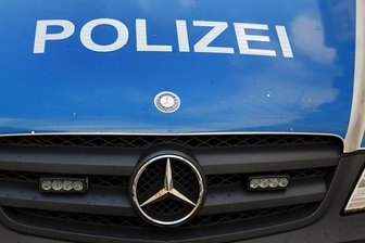 Jugendliche randalieren auf Friedhof - Polizei sucht Zeugen - 