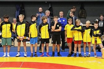 Jugendteam darf vor den Großen ran - Stolz präsentierte sich das Jugendligateam der WKG Pausa/Plauen am vergangenen Wochenende dem heimischen Publikum. Beim Finalturnier besiegten sie Thalheim und landeten auf dem Bronzerang. In der Endabrechnung fehlten jedoch Punkte, um an Thalheim vorbeizuziehen. 