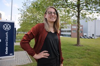 Jugendvertreterin Lisa Neubert zur VW-Krise: „Wer Ausbildungen beerdigt, beerdigt auch den Betrieb“ - Lisa Neubert engagiert sich bei VW Sachsen im Ehrenamt für mehr als 400 junge Mitarbeitende.