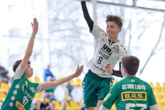 Junge Dachse starten mit viel Schwung - Gelungener Auftritt: Die C-Jugend der HSG um Farin Stengert (14 Tore) schlug sich gegen die DHfK trotz der Niederlage sehr achtbar. 
