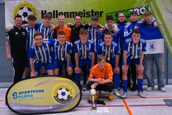 Junge Germania-Kicker setzen sich die Krone auf - Die A-Junioren von Germania Mittweida sind neuer Hallenkreismeister. Im Finale setzte sich das Team, das in der Kreisliga den Aufstieg in die Landesklasse anpeilt, knapp gegen die SpG Augustusburg/E. durch.