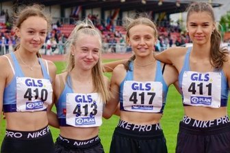 Junge LAC-Athletinnen trumpfen bei Deutscher Meisterschaft auf - Die Goldstaffel des LAC: Kiara Hanisch, Anna Sophie Pech, Emmy Utassy, Shira Kurzawa (von links). 
