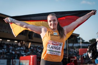 Junge Leichtathleten aus dem Erzgebirge schlagen sich bei den Deutschen Meisterschaften in Dresden wacker - Kugelstoßerin Jolina Lange vom LV 90 Erzgebirge belegte bei den Deutschen Meisterschaften am Wochenende in Dresden Platz 6. Das Bild stammt von den U-23-Europameisterschaften im Juli in Bergen, als die Juniorin Platz 2 erkämpft hatte.