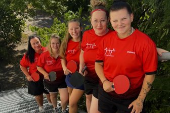 Junge Mittweidaerin schlägt nun in der Tischtennis-Oberliga auf - Beim TTC Großpösna kämpft Celine Eulitz (r.) am Wochenende um den Klassenerhalt in der Oberliga Mitte.