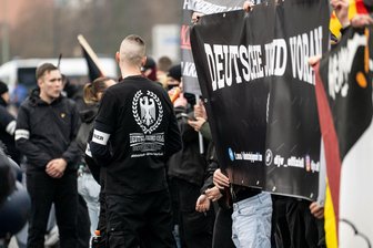 Junge Neonazis im Visier - Razzien in zwölf Bundesländern - Die Gruppe "Deutsche Jugend Voran" stand im Visier der Ermittler bei Durchsuchungen fast überall bundesweit. (Archivbild)