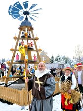 Anschieben der Pyramide
