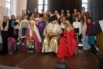 Junge Zwickauer proben für Musical-Premiere - In den Winterferien wird der Altarraum der Schlosskirche Planitz zur Musicalbühne.