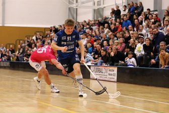 Junger Finne trumpft bei den Chemnitzer Bundesliga-Floorballern auf - Im Spiel gegen die Berlin Rockets gelang Olli Vikmann, dem Finnen in Diensten der Floor Fighters Chemnitz, ausnahmsweise mal nicht viel. Generell spielt er aber eine extrem starke Saison in der Bundesliga.