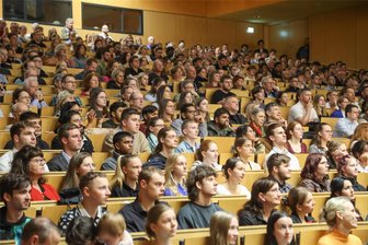 Jurastudium in Chemnitz? Universität wirbt mit Website für sich - Kürzlich wurden neue Studenten an der TU Chemnitz immatrikuliert. Sind in den nächsten Jahren auch angehende Juristen dabei?