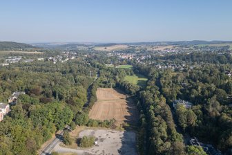 Jury für Gartenschau im Göltzschtal lässt sich Zeit: Warum noch kein Sieger-Architektenbüro bekanntgegeben wird - Das Freudenthal ist 2029 Zentrum der Laga – und soll bebaut werden. Aber von wem? Die Jury hat noch kein Büro benannt.