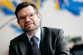 Justizminister Buschmann im Interview: „Müssen die AfD politisch bekämpfen und klein machen“ - Marco Buschmann (FDP), Justizminister, im Interview.