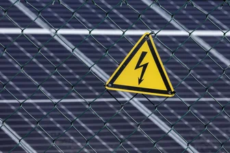 Kabeldiebe richten hohen Schaden an Solarpark an - Kriminelle haben an einem Solarpark in Königsbrück rund 42 Kilometer Kupferkabel gestohlen. (Symbolbild)
