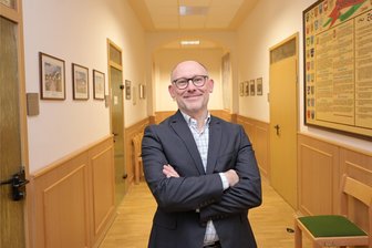 Kämmerer verlässt Gemeinde Schönheide schon nach einem Jahr wieder - Peter Syndikus ist am 1. Januar 2023 als neuer Kämmerer der Gemeinde Schönheide angetreten. Jetzt, nur ein Jahr später, verlässt er diesen Posten wieder.