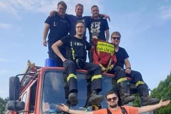 Kameradschaft ohne Grenzen - Die freiwilligen Unterstützer aus Werdau und den Ortsteilen Langenhessen und Steinpleis. 