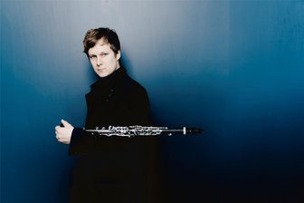 Kammermusiker will in Konzert in Chemnitz die Vielfalt der Klarinette aufzeigen - Der Klarinettist Sebastian Manz musiziert am Donnerstagabend in der Stadthalle zusammen mit der Robert-Schumann-Philharmonie.