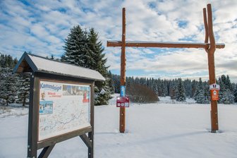 Der Einstieg in die Kammloipe in Carlsfeld.