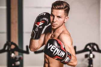 Kampfkünstler lebt seinen Traum - Muay-Thai-Kämpfer Marvin Dittrich aus Zwönitz ist wieder topfit. Beste Voraussetzungen für seinen großen Auftritt zur WM in Phuket.