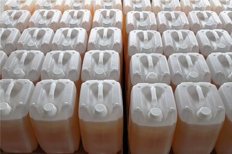 Kanisterwirtschaft: Wofür so ein Stück Plaste oder Plastik alles gut sein kann - Die Trennenden.
