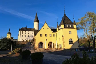 Kanonendonner zur Sommersonnenwende in Neuhausen - Salutschüsse werden am 21. Juni den Innenhof von Schloss Purschenstein erfüllen.