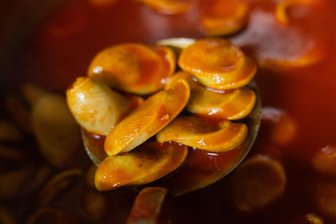 Kantinen-Ranking: Currywurst wird wieder etwas beliebter - Eine Currywurst gefällig?