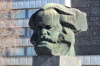 Karl-Marx-Monument dunkel: Chemnitz macht bei „Earth Hour“ mit - Das Marx-Monument bleibt Samstagabend für eine Stunde unbeleuchtet.