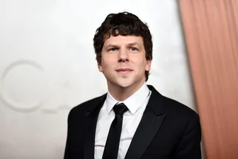 Karlsbader Filmfestival: Preise für Gyllenhaal und Eisenberg - Der US-Schauspieler Jesse Eisenberg ist als Ehrengast zu den internationalen Filmfestspielen in Karlovy Vary (Karlsbad) eingeladen. (Archivbild)