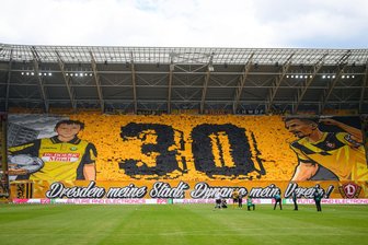 Karriere-Ende als Legende: Dynamo verabschiedet Kutschke - Die Fans im K-Block zeigen für Stefan Kutschke (Dynamo Dresden) zur Verabschiedung eine Choreographie.
