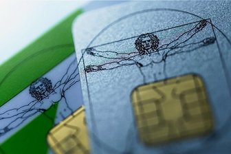 Kassenbeiträge in Sachsen bleiben stabil - Vor einem Wechsel der Krankenkasse sollten Versicherte auch die Zusatzleistungen in Betracht ziehen.