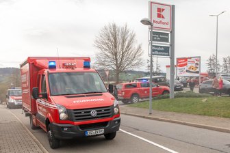 Kaufland im Erzgebirge evakuiert: Brand sorgt für Feuerwehreinsatz - Der Einkaufsmarkt an der Albin-Trommler-Straße musste evakuiert werden.