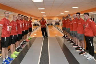 Kegeln, 1. Bundesliga: TSV 90 Zwickau wahrt mit klarem Sieg die Chance auf den Klassenerhalt - Im vergangenen Sommer bestritten der TSV 90 Zwickau (l.) und Rot-Weiß Zerbst ein Testspiel in Zwickau.
