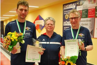 Kegeln: Mittweidaer fahren zur DM - Uwe Ruppert (l.) als Landesmeister und Kersten Steger (M.) als Vierte haben sich für die Deutsche Meisterschaft qualifiziert. Thomas Troll (r.) wurde bei den Senioren A Anfang Juni Dritter.