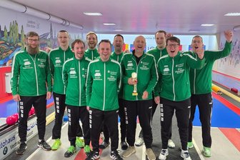 Kegler aus Mehltheuer sind zurück in der 2. Bundesliga - Das Siegerteam in Elsterwerda: (von links) Daniel Höring, Alexander Kelz, Stefan Großer, Stefan Krause, Thomas Großer, René Dietzsch, Lutz Möckel, Toni Möckel, Andy Spranger und Florian Lamprecht.