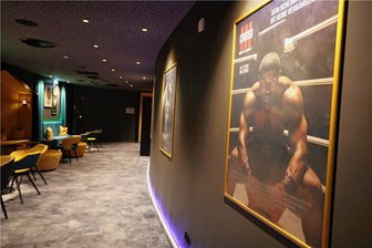 Kein Tiktok-Terror in Zwickau: Kino zeigt weiter "Creed III" - Im Zwickauer Filmpalast Astoria bleibt "Creed III" auf dem Programm.