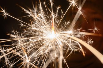 Keine Ahnung wohin an Silvester? Für diese Partys in Chemnitz gibt es noch Karten - Viele feiern privat. Wer darauf keine Lust hat, für den gibt es hier ein paar Tipps.