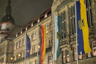 Keine bezahlten Überstunden mehr: Wie das Chemnitzer Rathaus beim eigenen Personal sparen will - Ein Teil der Sparanstrengungen in Chemnitz konzentriert sich auf die Rathaus-Mitarbeiter.