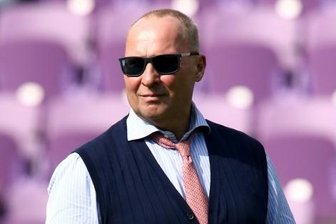 Keine Diskussion: Eintracht beim FCE - FCE-Präsident Helge Leonhardt.