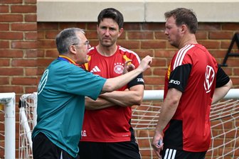 Keine Einigung über WM-Prämien kurz vor Turnierstart - Andreas Rettig (l.) vertritt bei den Prämienverhandlungen die DFB-Seite. 