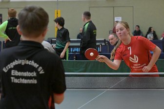 Keine Eintagsfliege: In Eibenstock lässt die Tischtennis-Jugend wieder die Bälle fliegen - Beim 2. Jugendabschlussturnier des Erzgebirgischen Sportvereins Eibenstock stand auch Anna Reißmann für die Gastgeber an der Platte.