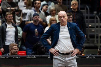 Keine Schützenhilfe von Ulm: Eurocupduell der Niners Chemnitz in Ankara hat nur noch Testspielcharakter - Niners-Trainer Rodrigo Pastore kann das Spiel am heutigen Mittwochabend entspannt verfolgen und einiges ausprobieren. Es geht für seine Mannschaft um nichts mehr.