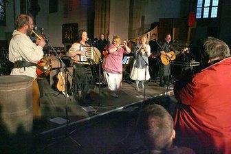 Kelly Family meldet sich nach zwölf Jahren zurück - Aufnahme aus dem April 2008 - die Kelly Family in der Leonardskirche in Stuttgart.