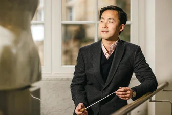 Kens Lui wird 1. Kapellmeister der Theater Chemnitz - Kens Lui wird im Februar seine Arbeit als 1. Kapellmeister in Chemnitz aufnehmen.