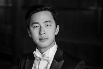 Kens Lui wird neuer Erster Kapellmeister an den Städtischen Theatern Chemnitz - Kens Lui, der neue Erste Kapellmeister in Chemnitz.