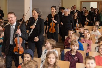 Kids meet Classic in Elterlein: Musikvergnügen für die Kleinsten - Neben dem Erlebnis Orchestermusik live wurde auch Wissenswertes vermittelt.