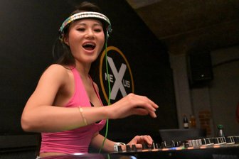 Kim Noble im Erzgebirge: So wurden die Frauen gefeiert - Die bekannte Profi-Djane Kim Noble legte bei der Ladies Night im Nexus in Lößnitz auf.